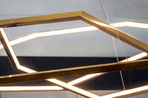 lampa geometric vildevic złota.png