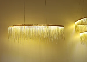 złota lampa z łańcuszkami Fontanna vildevik podwojna 11911 a1.PNG